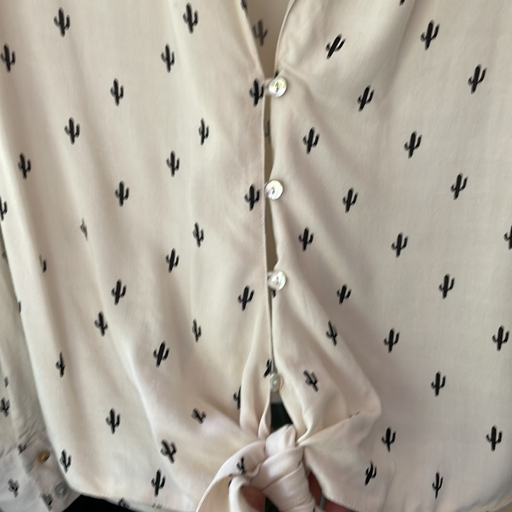 Knot Sisters Cactus Print Blouse Sz XS - Picture 5 of 9